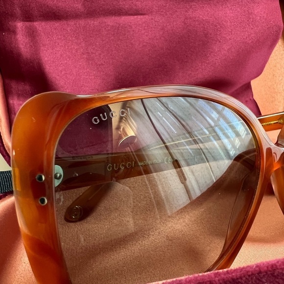 Gucci Havana Brown / Green Butterfly Shape Sunglasses main image 11